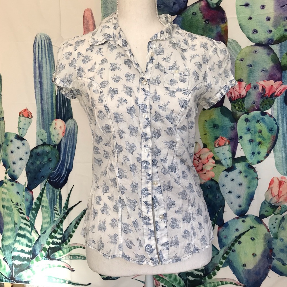 Light n Dainty Spring Top